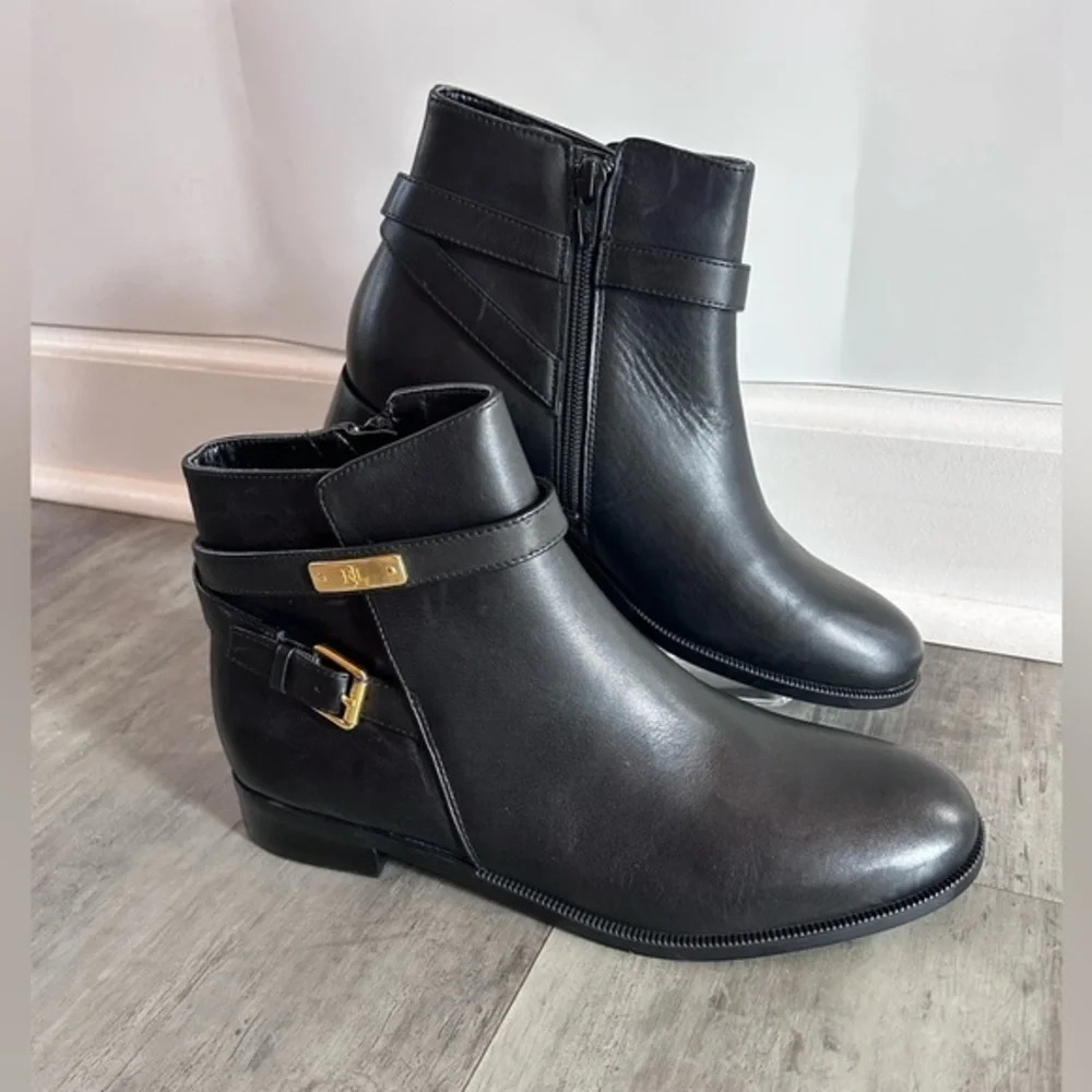 Ralph Lauren Borgia Black Leather Ankle Boots 8B Gold Buckle Classic Timeless